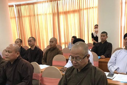 Tập huấn về bảo vệ môi trường và ứng phó với biến đổi khí hậu cho các tôn giáo