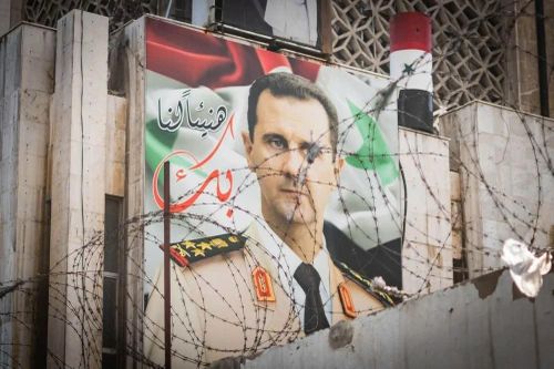 Bộ sưu tập siêu xe và hàng hiệu của gia đình Assad gây sốc khắp Syria