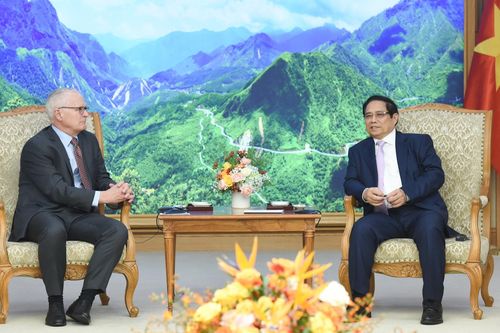 Thủ tướng Phạm Minh Chính tiếp Chủ tịch Hiệp hội Công nghiệp bán dẫn Hoa Kỳ