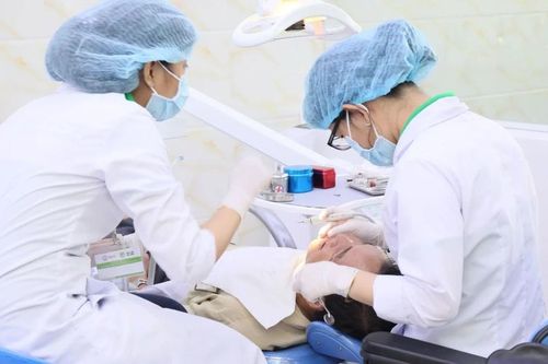 Xử lý sớm răng khôn mọc 'dại'