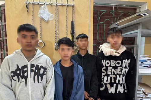 Mâu thuẫn trong lúc ăn dẫn đến đánh nhau, 2 người bị thương