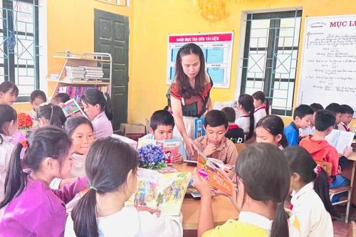 Nhân viên thư viện trường học mong muốn hưởng phụ cấp nghề tương xứng