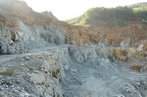 Chậm nộp hồ sơ đóng cửa mỏ, một hợp tác xã bị phạt 140 triệu đồng