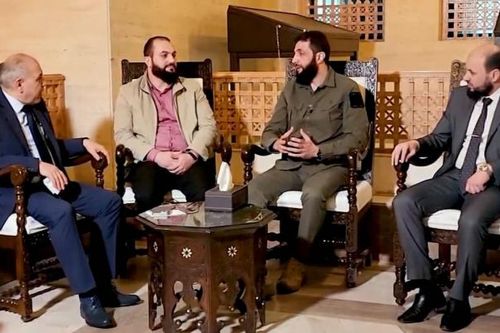 Thủ tướng Syria đồng ý chuyển giao quyền lực, mọi ánh mắt đổ dồn vào quân nổi dậy