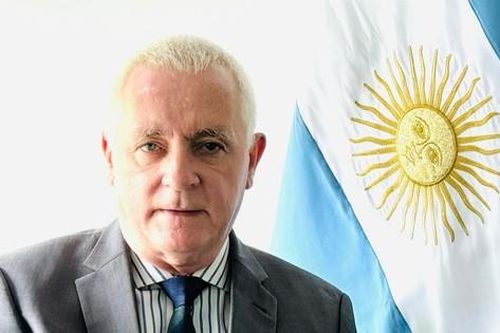 Đại sứ Argentina lần đầu đón Tết cổ truyền Việt Nam