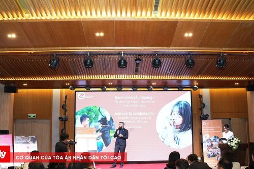 'Hành trình yêu thương - Vì phúc lợi hàng triệu chó và mèo ở Việt Nam'