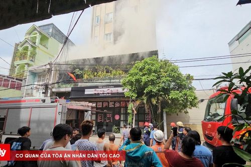 Nhiều người thoát chết khỏi vụ cháy nhà ở kết hợp nhà trọ