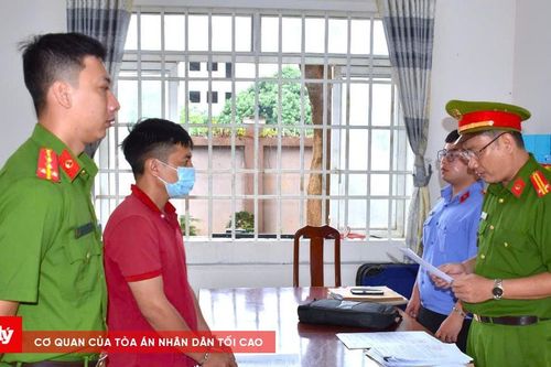 Lập khống chứng từ, chiếm đoạt hơn 8 tỷ đồng