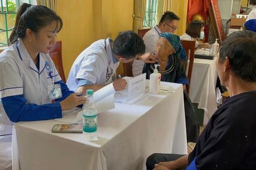 Cảnh báo bệnh lý Alzheimer ở người cao tuổi