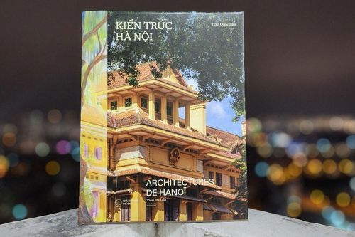 Cuốn sách đắt đỏ giá 2,5 triệu đồng