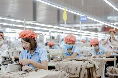 Xây dựng đội ngũ công nhân Việt Nam ngày càng hiện đại, lớn mạnh
