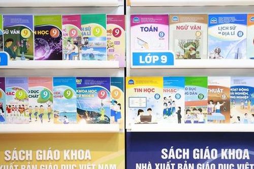 Thay đổi cách tiếp cận trong biên soạn sách giáo khoa môn tích hợp