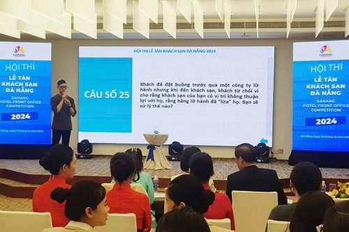 Đà Nẵng: Nâng cao năng lực đội ngũ 'đại sứ du lịch'