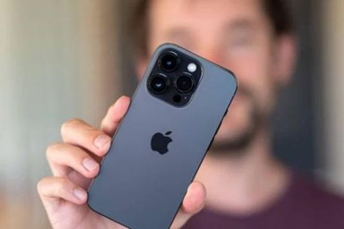 iPhone 14 Pro giá rẻ sập sàn, thiết kế sang chẳng kém iPhone 16 Pro nhiều, hút khách hơn iPhone 16