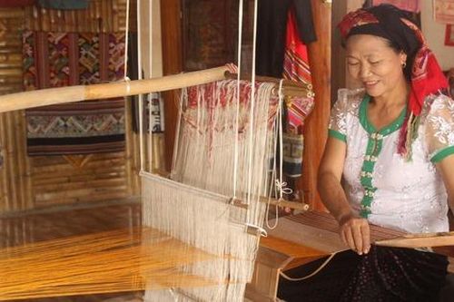 Thực hiện Dự án 6 tại Nghệ An: Phát huy giá trị văn hóa truyền thống tốt đẹp của các dân tộc thiểu số