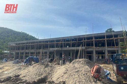 Đầu tư hạ tầng phát triển kinh tế - xã hội vùng đồng bào dân tộc thiểu số và miền núi