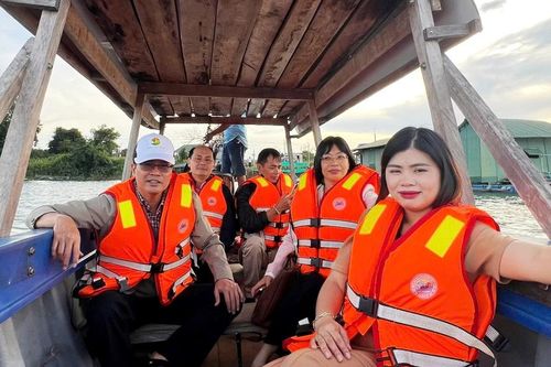 Sẽ nâng cấp Hội Đua thuyền độc mộc trên sông Pô Cô-tranh cúp A Sanh lên quy mô cấp tỉnh