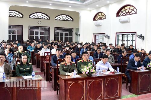 Nho Quan: Khai giảng lớp bồi dưỡng nhận thức về Đảng cho thanh niên ưu tú sẵn sàng nhập ngũ