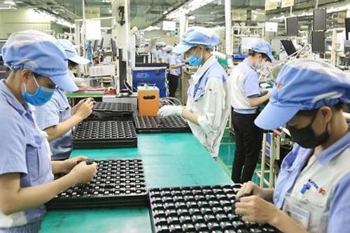 Lấy người dân và doanh nghiệp làm trung tâm phục vụ, trung tâm của mọi chính sách