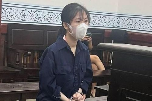 Nữ nhân viên lãnh 20 năm tù vì 4 lần mang đồ công ty đi bán