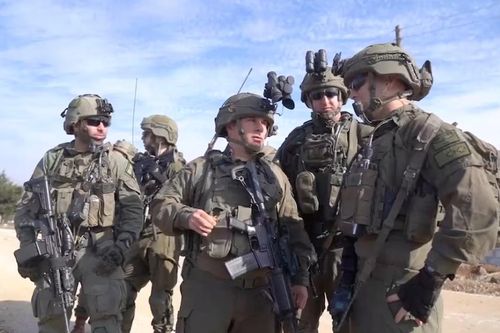 Israel đột kích vùng đệm Syria, cách Damascus chỉ 25 km