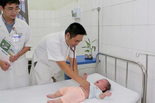 Những hiểm nguy với trẻ nhũ nhi khi bị sốt xuất huyết