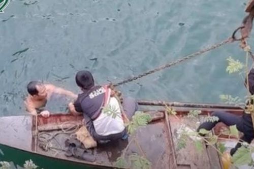 Công an thông tin nóng vụ thi thể cán bộ ngân hàng trong ô tô chìm dưới lòng hồ thủy điện