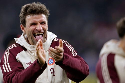 Muller đi vào lịch sử Champions League