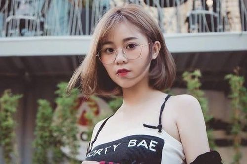 MisThy đáp trả khi bị chê kém duyên