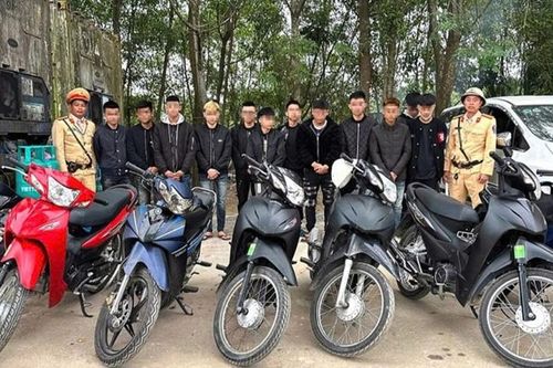 Hà Tĩnh: bắt giữ 12 thanh niên đón bạn tù gây náo loạn đường phố