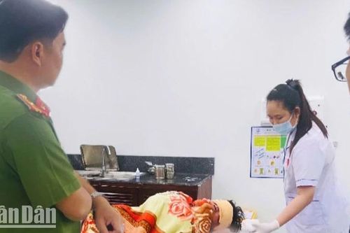 Kiên Giang: Cán bộ pháp y cứu người gặp nạn trên đường đi công tác