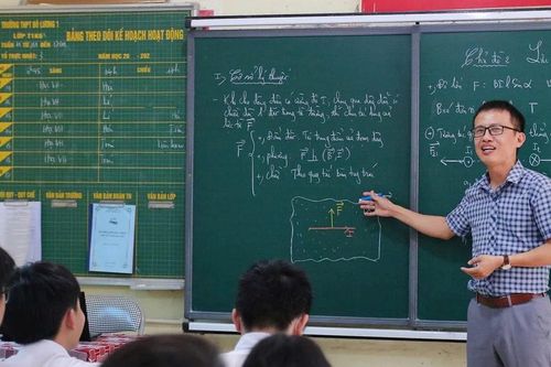 Từ cậu học trò hiếu động đến Nhà giáo tiêu biểu toàn quốc