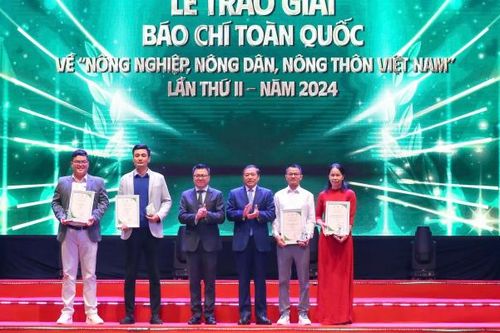 Lễ trao Giải báo chí toàn quốc về nông nghiệp, nông dân, nông thôn Việt Nam lần thứ II năm 2024
