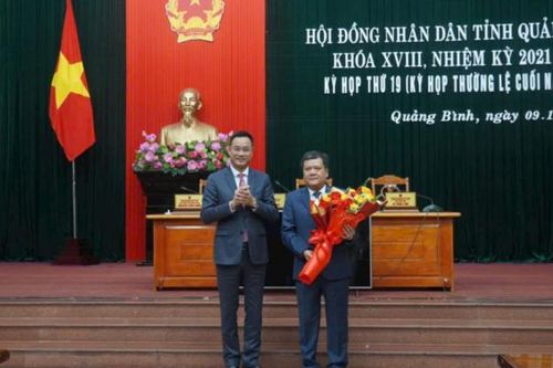 Ông Trần Phong được bầu làm Chủ tịch UBND tỉnh Quảng Bình