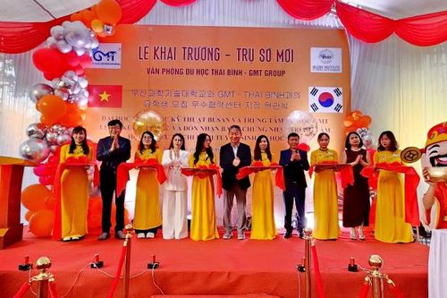 GMT Group: Đại học Khoa học kỹ thuật Busan trao quyết định tuyển sinh và khai trương văn phòng du học Thái Bình
