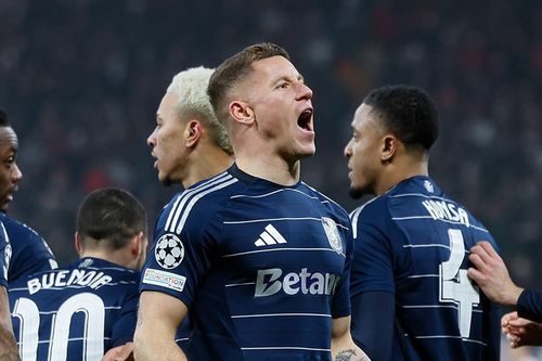 Aston Villa thắng kịch tính Leipzig nhờ tuyệt phẩm của Barkley