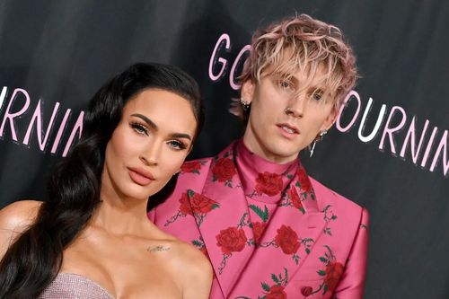 Megan Fox chia tay tình trẻ kém 4 tuổi dù đang mang bầu con thứ 4