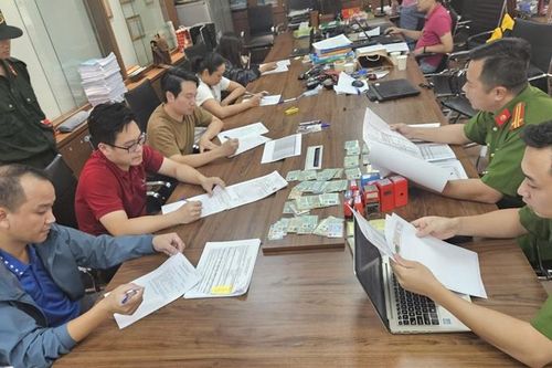 Khởi tố nhóm đối tượng lập công ty buôn lậu khí N20, thu lời hơn 130 tỉ đồng