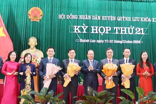 Quỳnh Lưu bầu Chủ tịch HĐND và Chủ tịch UBND huyện