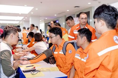 Hơn 11.500 đơn vị máu được EVN 'trao tặng' cho các bệnh nhân