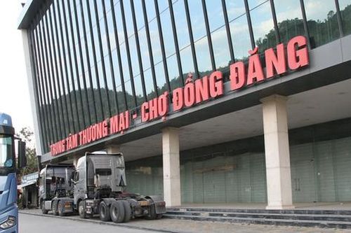 Trung tâm thương mại trăm tỷ ở Lạng Sơn đóng cửa, tiểu thương gồng mình trả nợ