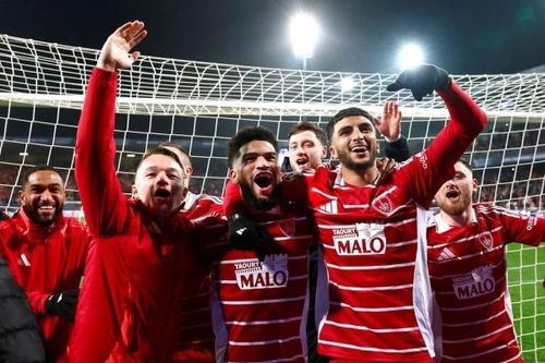 Lượt trận thứ 6 vòng phân hạng Champions League 2024-2025: Ấn tượng những 'chú ngựa ô'