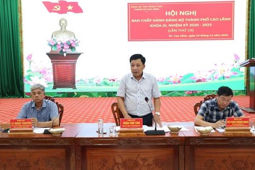 Tập trung chỉ đạo, điều hành, triển khai hiệu quả giải pháp phát triển kinh tế - xã hội