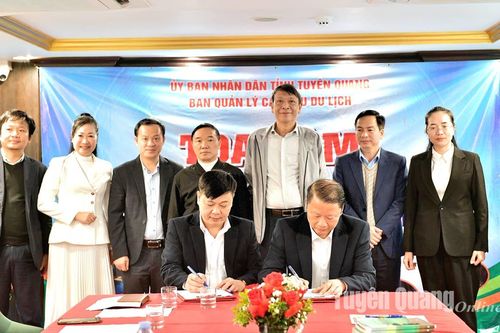 Tọa đàm Liên kết, quảng bá phát triển du lịch liên khu, liên vùng năm 2024