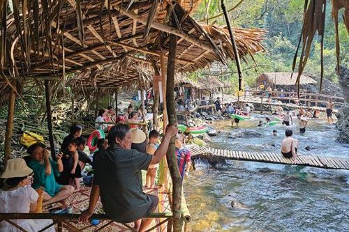 Đánh thức tiềm năng du lịch ở miền Tây Quảng Trị