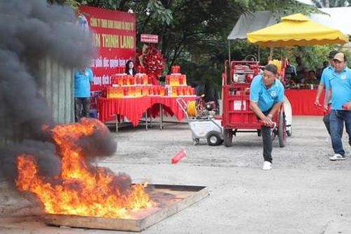 Mô hình 'xe chữa cháy mini': Giải pháp cho công tác PCCC trong hẻm sâu