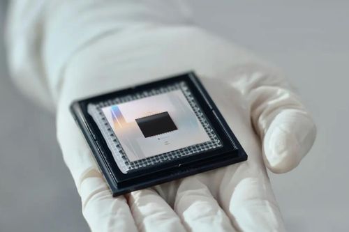 Chip lượng tử Google nhanh hơn siêu máy tính hàng tỷ lần