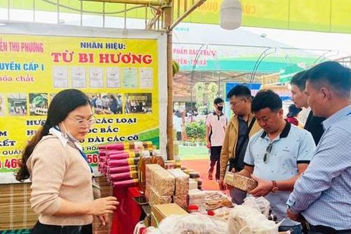 Festival sản phẩm nông nghiệp và làng nghề Hà Nội lần thứ ba: Kích cầu tiêu dùng dịp cuối năm