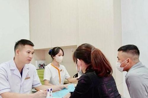 Hệ lụy từ... kết hôn muộn