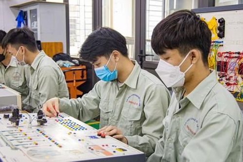 Từ vụ sinh viên tử vong trong giờ thực hành: Làm gì để đảm bảo an toàn?